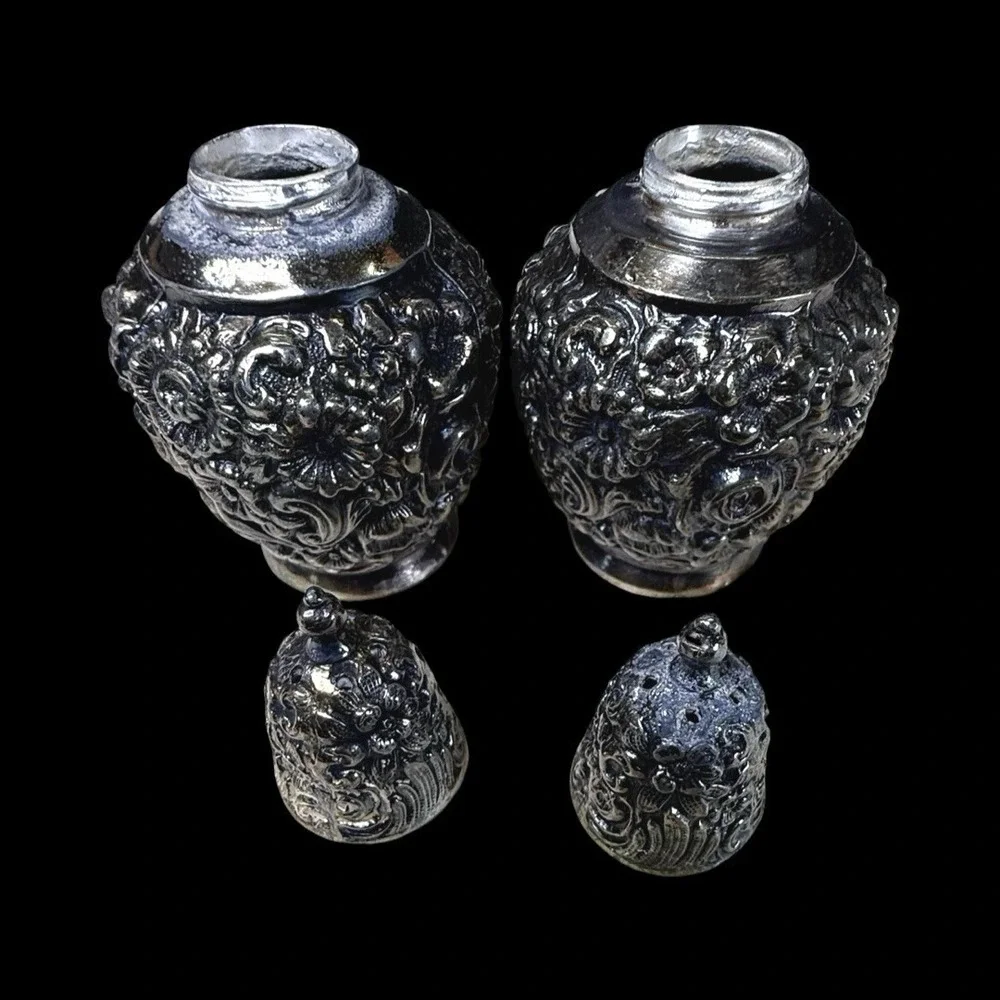 VTG Fancy Silver Plate Salt & Pepper Shakers W.B. Mfg Co.‎ Floral Pair